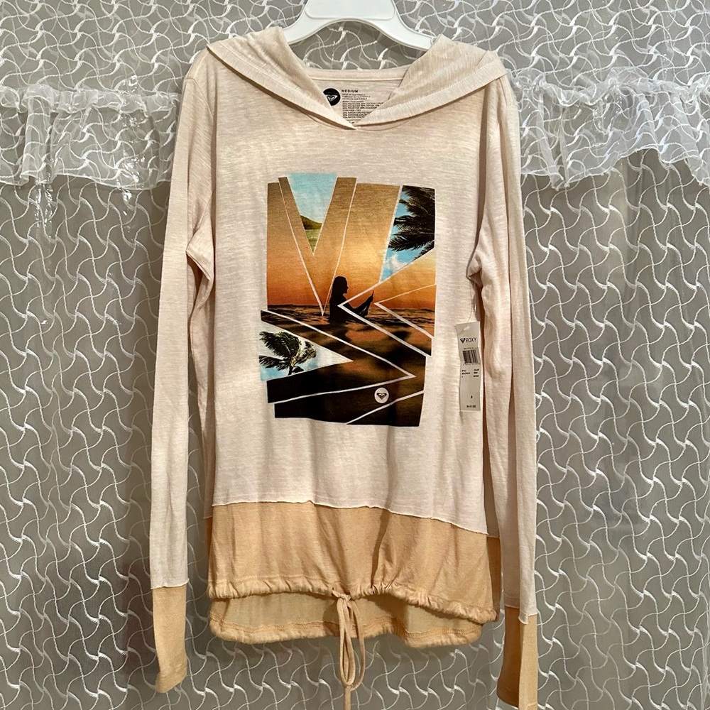 Long sleeve shirt with hood